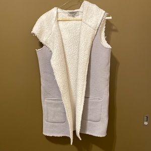 Hooded comfy vest